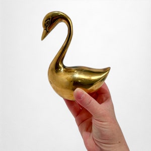Medium Brass Swan Figurine | Vintage Gold Bird Statue | Mid Century Modern Decor | Metal Papereweight | Heavy Brass Animal Figure