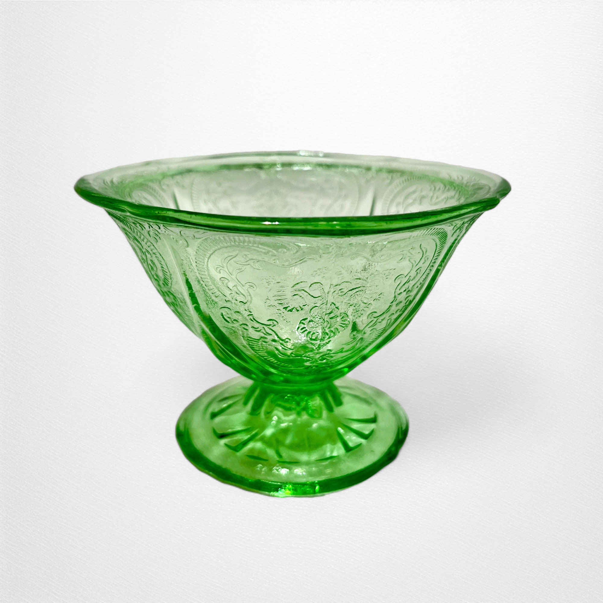 CHOICE Uranium Glass Hazel Atlas Royal Lace Champagne or