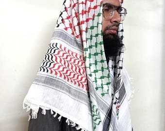 ダークグリーンのパレスチナ・クーフィーヤ・スカーフ：タッセル付きの