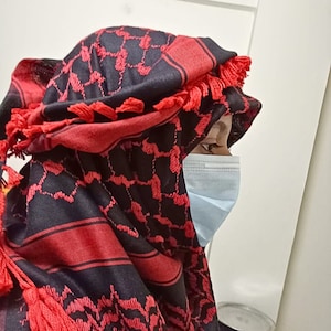 Palestine Keffiyeh Scarf: Red & Black Cotton Shemagh with Tassels