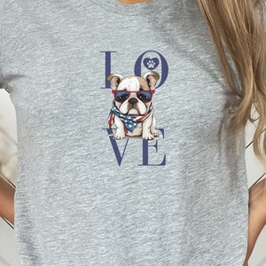 English Bulldog t shirt, bulldog gift shirt , love bulldog shirt, dog mom shirt,  dog dad gift, gift for dog lover