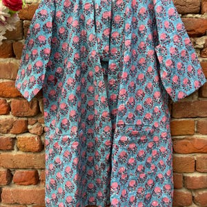 Short Quilted Kimono, Indian Handmade Floral Block Print Kantha Kimono, Beach Cover Up Wear Kimono Top Women Night Wear Light Weight Kimono