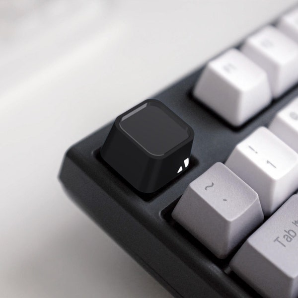 Aluminum and Sapphire Crystal Keycap - Obscurum Black