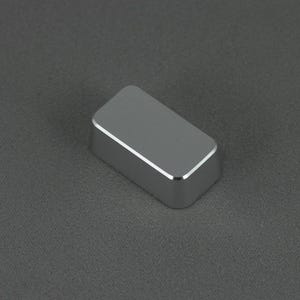 ESSENSE Collection – Aluminum 1.75u Keycap