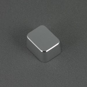 ESSENSE Collection – Aluminum 1.25u Keycap