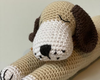 Chien au crochet