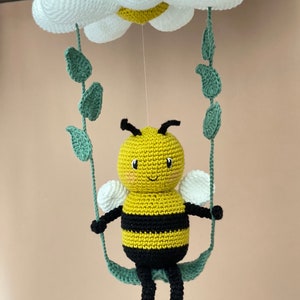 Crochet tutorial “Joséphine the bee”