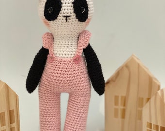 Crochet pattern Jeanne the panda