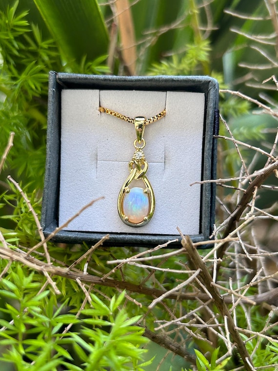 Lightning ridge solid Opal - Gold Plated Pendant with chain - White Opal with Blue Green flashes and Hints of Red NO613