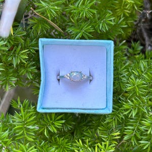 Coober Pedy Crystal Opal Solid - Sterling Silver Ring - Size 7 NO990