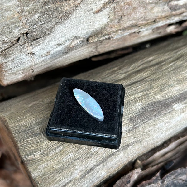 Lightning Ridge Opal Doublet N0797