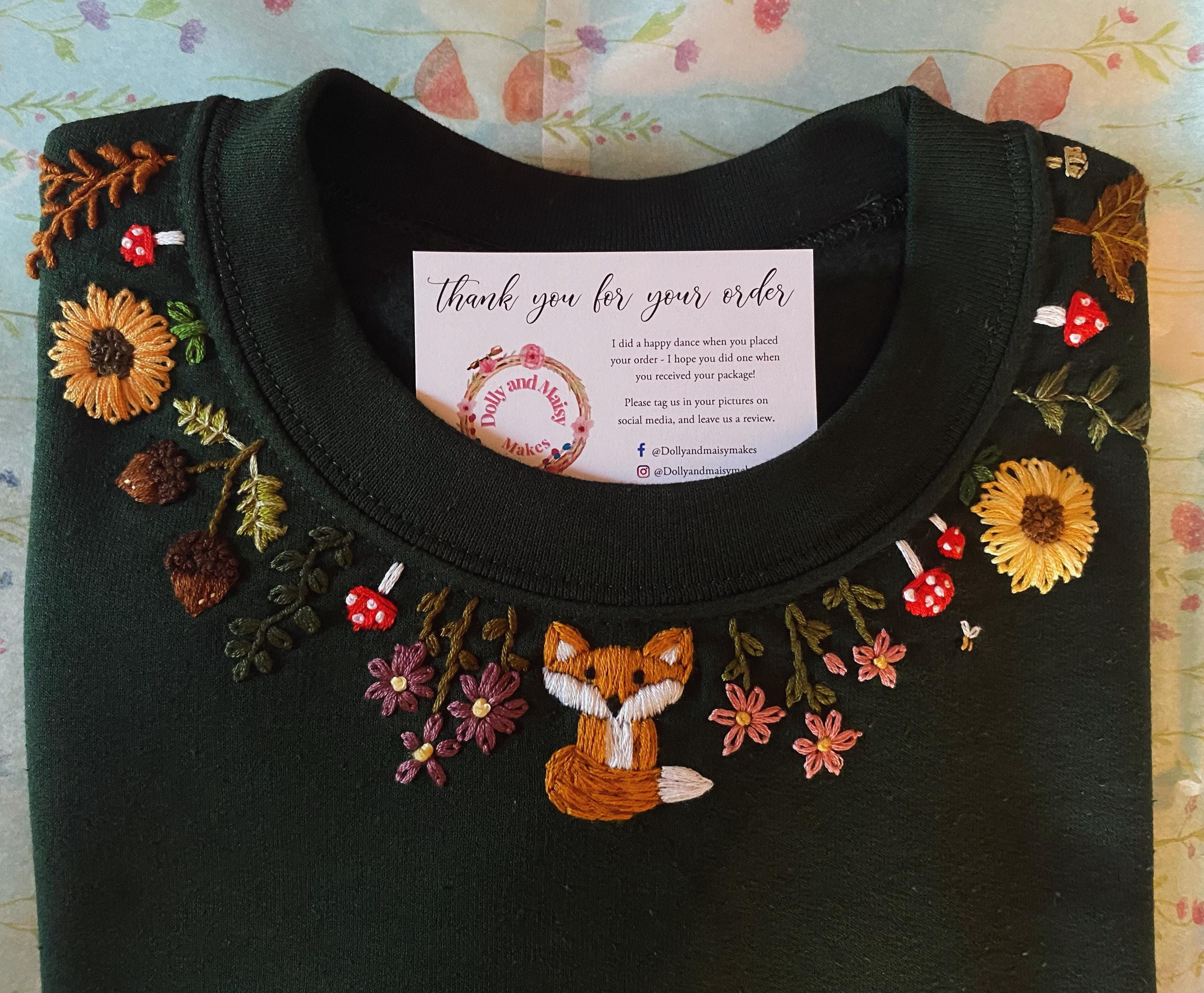 Autumn Neckline Hand Embroidered Sweatshirt |Women’s Fox Sweatshirt | Pretty Fall Design | Custom Cosy Gift | Fox Womens Apparel