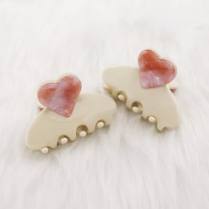 Heart marble cute pink hair claw clip/ Medium hair claw/ Gift for her/ 1 piece