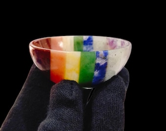 Cuenco de cristal de los siete chakras hecho a mano: decoración con piedras preciosas pulidas