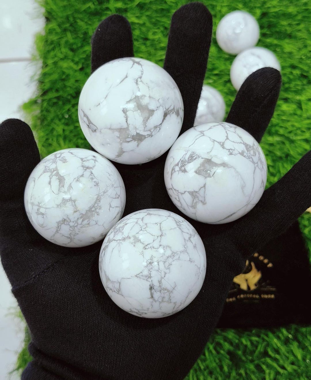 Howlite Sphere 40 50mm Natural White Stone Ball With Metal Stand Crown ...