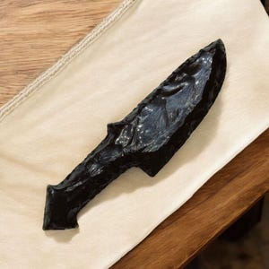 Handmade Black Obsidian Knife Spearhead, Fully Hand Knapped Arrowhead, Size 6&quot;, Obsidian Spearhead, Black Arrow, Obsidian Knife Blade.