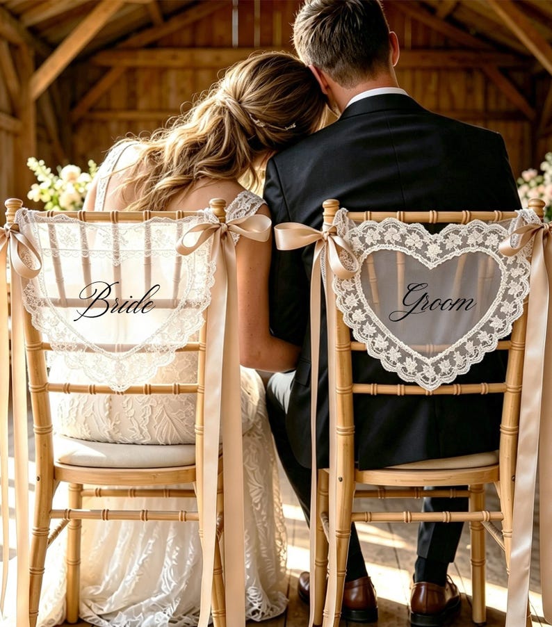 Gepersonaliseerde kanten stoelstrik met 'Just Married'-opdruk | Stoelbanner voor bruid en bruidegroom op maat, boho schuurdecoratie voor bruiloftsstoelen, accessoire voor trouwfoto's afbeelding 20