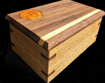 Honeycomb Walnut and Oak Keepsake Box