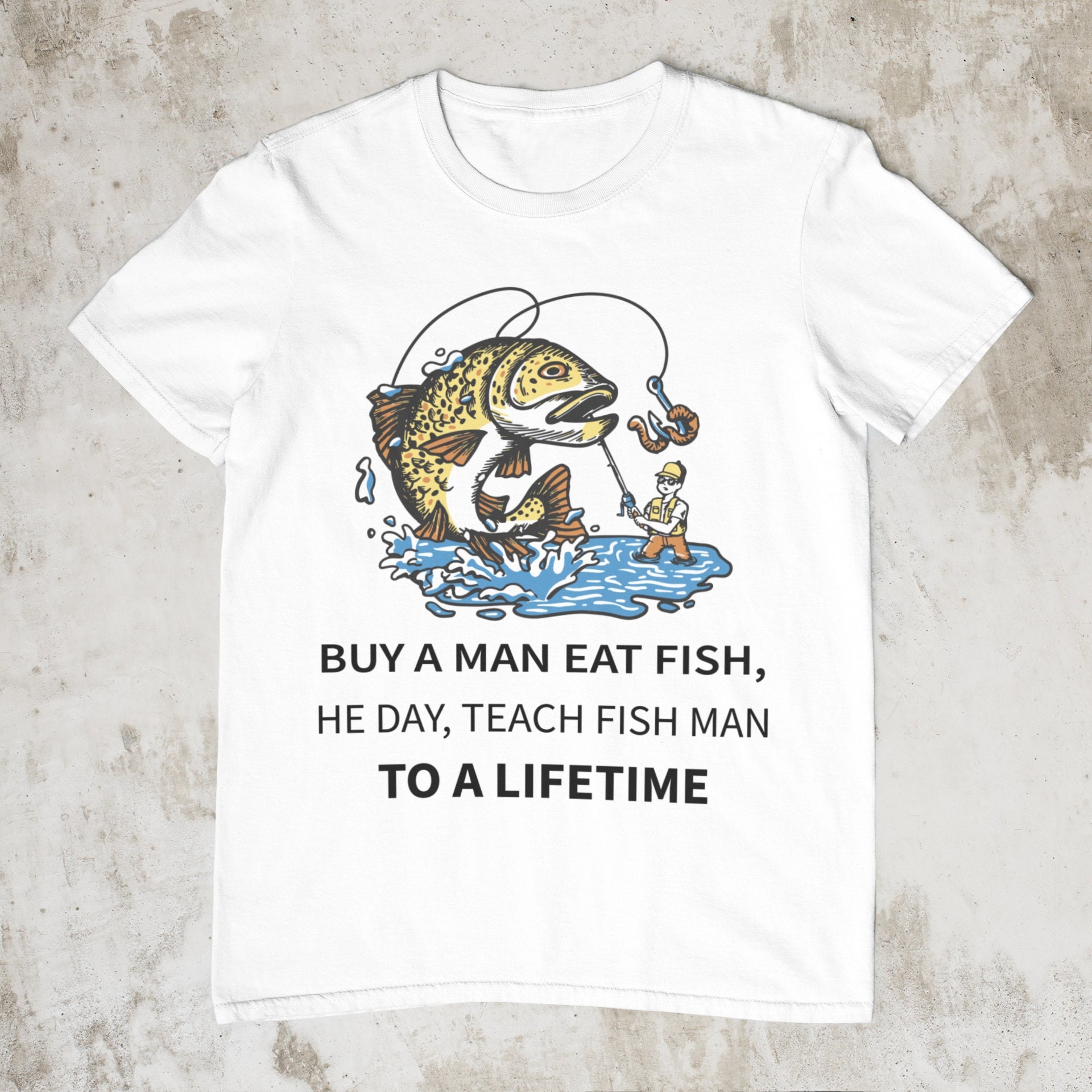 Camicia meme, divertente camicia da pesca ironica, t-shirt meme da pesca, compra un uomo mangia pesce, lui giorno, insegna all'uomo pesce, a un meme divertente per tutta la vita - Italia