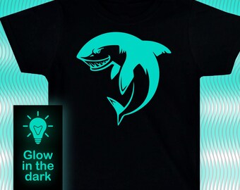 T-shirt haai / Glow-in-the-dark T-shirt / Kinderkleding/ Volwassenenkleding / Illuminate T-shirt /zeevisshirt / Leuk T-shirt haai / Oceaan