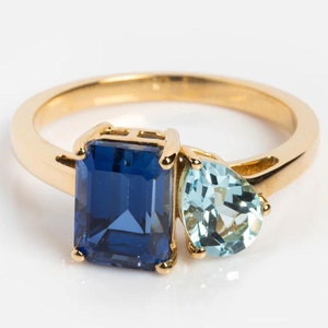 Custom Toi et Moi Gemstone Ring - Emerald & Pear Cut Birthstone Ring - Two Birthstone Ring - Perfect Couples Gift For Her - Girlfriend Gift