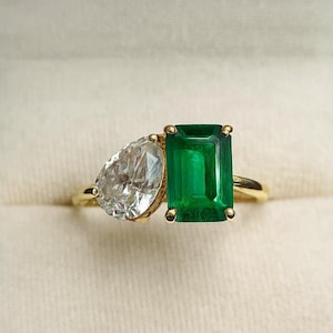 Emerald Cut Double Stone Engagement Emerald Ring, 2 Stone Wedding Ring Radiant Cut Ring Pear Ring 2 Stone Mothers Ring Green Stone Ring