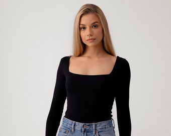 Square long sleeve neck top