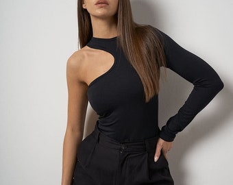 Black asymmetric top