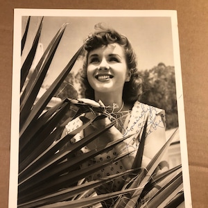 Debbie Reynolds Zeldzame Zeer Vroege Gesigneerde 8/10 Foto 40s/50s Singin&#39; In The Rain