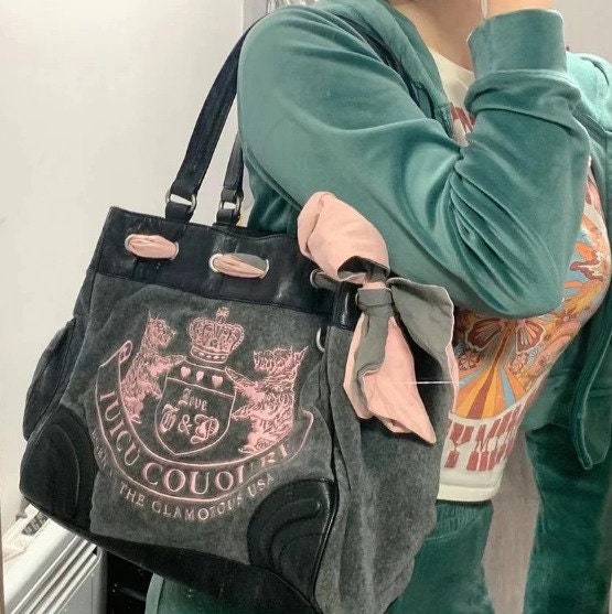 these new juicy couture heritage bags are so cute : r/JuicyCouture