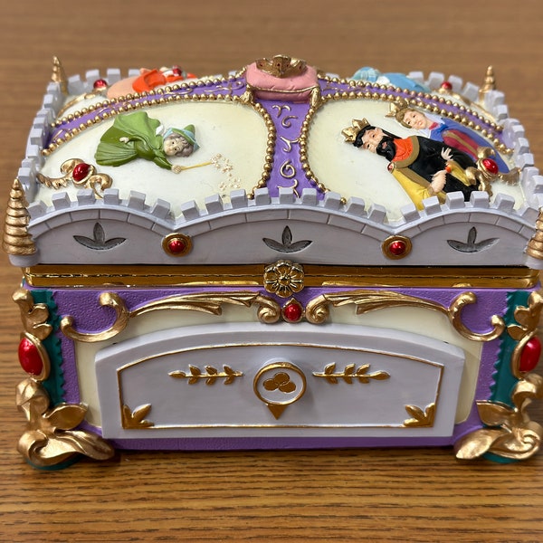 Vintage Disney Sleeping Beauty Princess Aurora & Prince Phillip Deluxe Music Jewelry Box