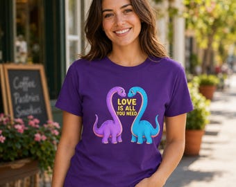 T-Shirt mit Herz-Dinosaurier-Motiv „Liebe ist alles, was du brauchst“