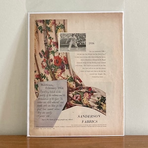 1955 Sanderson Fabrics Anzeige | Vintage Sanderson &#39;Das ist die Art von Sache, über die Leute sagen&#39; Print Werbung | Vintage 1950er Jahre Home Decor Ad
