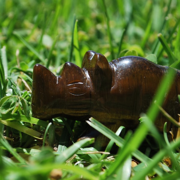 Crystal Rhinoceros Figurine, Natural Gemstone Rhino, Carved Animal Figurine, Animal Decor Gift, Small Gemstone, Meditation Healing Crystal