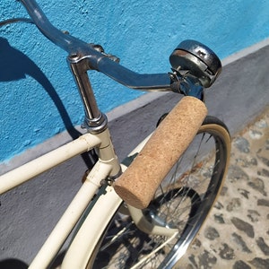 自転車用コルクグリップ - 人間工学に基づいた形状