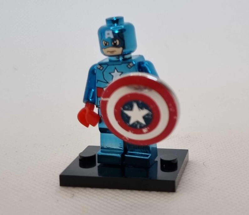 Chrome Superhero , Villain Minifigure Set – Spider-Man, Captain America, Vision & Darth Vader Collectible Figure image 3