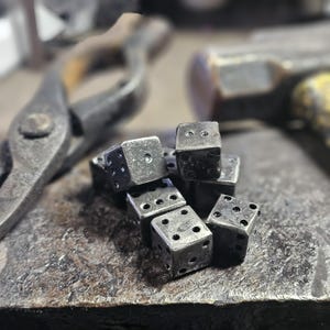 handgeschmiedeter Würfel