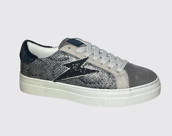 Trendy Findlay Trainers, crocodile effect sides in blue grey and faux fur