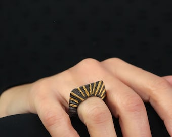 Black Beauty: Glamorous 925 Sterling Silver Ring with Handmade Unique Design