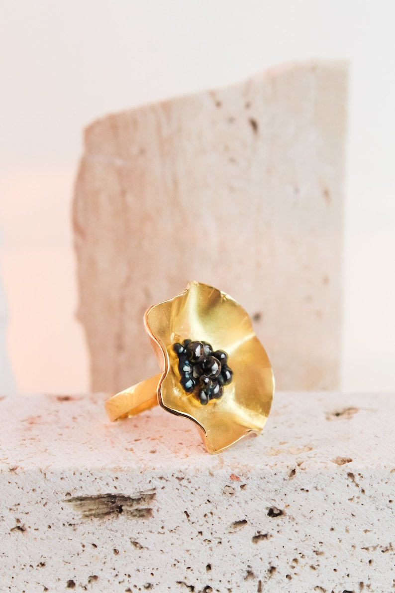 One-of-a-Kind Glamorous Flower Design 925 Sterling Silver Ring with Gold Plating image 3