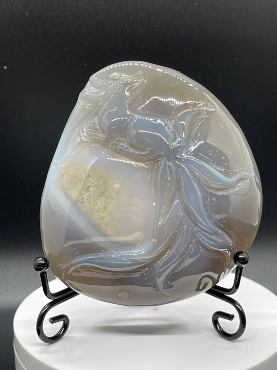 九尾の狐瑪瑙水晶彫刻｜幸運と守護の天然石置物 - Etsy 日本
