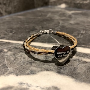 Individuelle Armbänder aus Pferdehaar