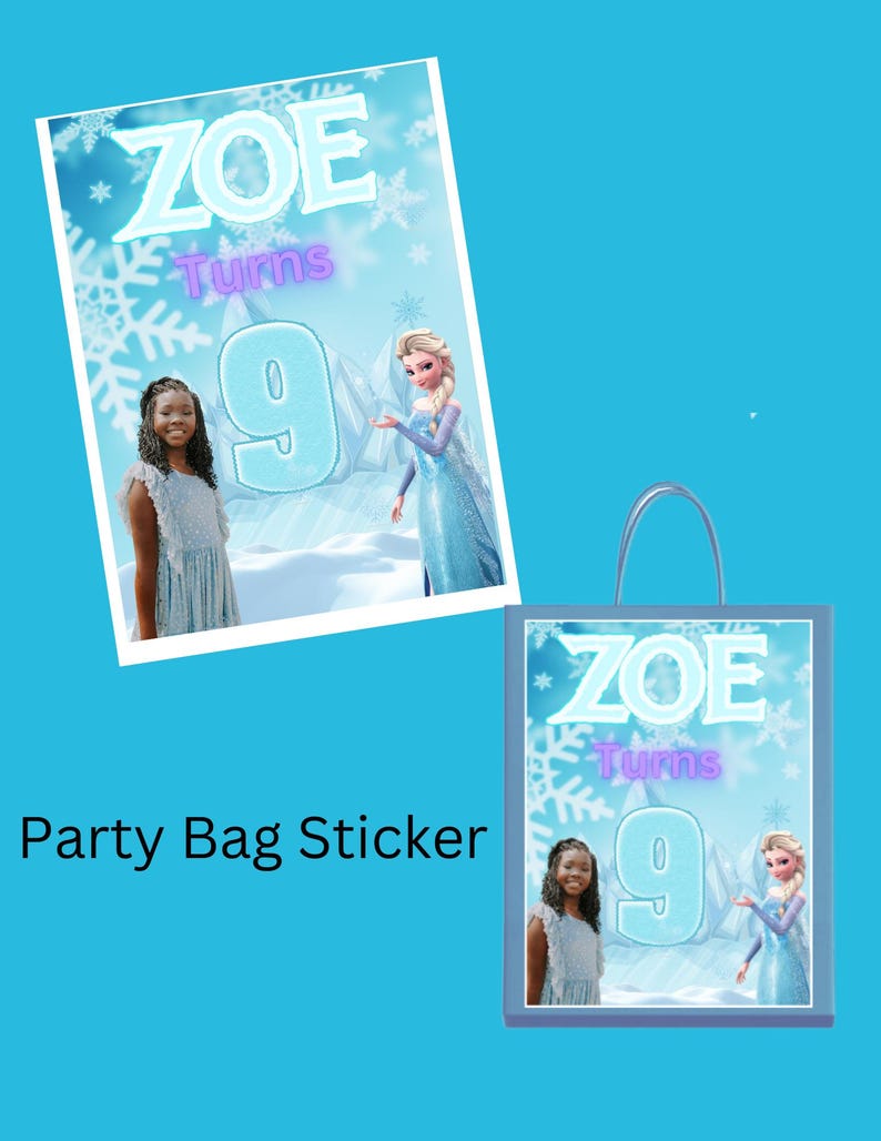 Puede incluir: Una pegatina para bolsa de fiesta azul y blanca con una imagen de una ni&ntilde;a y un personaje de dibujos animados. La pegatina dice "ZOE Turns 9".