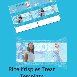 Puede incluir: Plantilla imprimible para golosinas de Rice Krispies con un fondo de brillo azul y blanco con una foto de una ni&ntilde;a y una imagen de dibujos animados de Elsa de Frozen. El texto "Zoe Turns 9" est&aacute; en morado y rosa.
