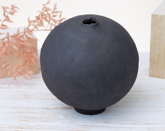 Moon Jar Vase | Ceramic Bud Vase | Stoneware Vase | Wabi Sabi Vase | Minimalist Ball Vase | Nordic Decor | Orb Vase | Japandi Decor