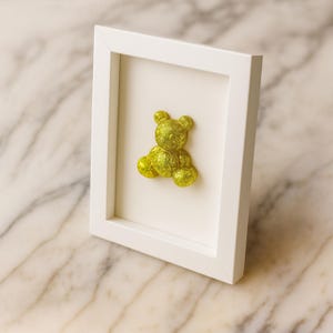Gold Gummy Bear Pop Art 3D Resin Sculpture Wall hanging Wall Art Resin Kids Room Decor Modern Galery Framed Candy Decor 10 x 15&#39;
