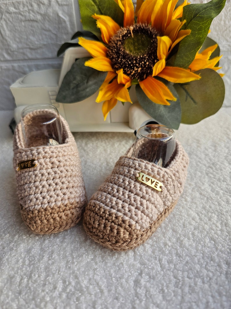 Crochet Baby Shoes Newborn Baby Shoes Gifts for Moms Baby Showers Postpartum Gift Shoes from 0 to 6 Months image 3