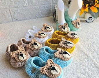 Crochet Baby Shoes -Newborn Baby Shoes -Gifts for Moms -Baby Showers -Postpartum Gift -Shoes from 0 to 6 Months