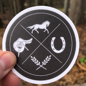 English Standard Design - Vinyl Sticker - English Riding Decal - Horses - Equestrian - Water Resistant - Indoor/Outdoor - 2.5 x 2.5in
