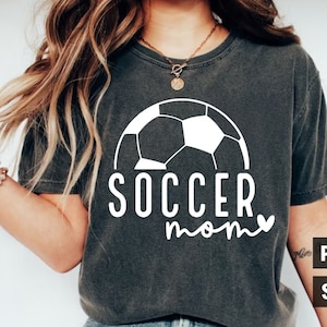 Football maman SVG PNG, football Svg, Svg le jour du match, maman vie Svg, football maman chemise Png, football chemise Svg, Svg sport
